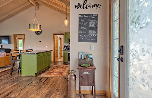 Screamer Mountain Cabin | Room at the Top- This View! Pet Friendly Mtn Cabin