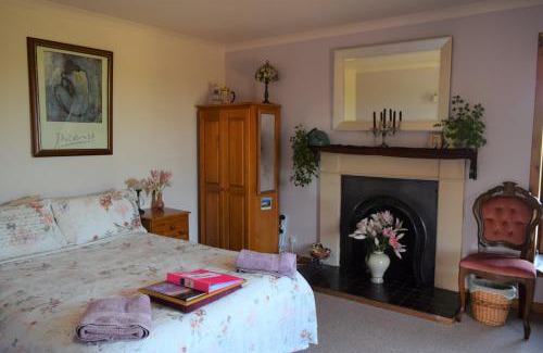 Isle of Lewis House | Room by the Beach