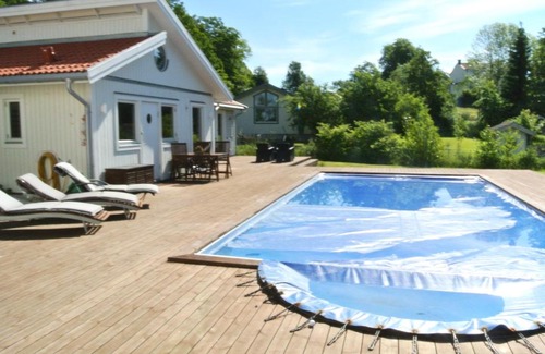 Salem Municipality House | Room by Water