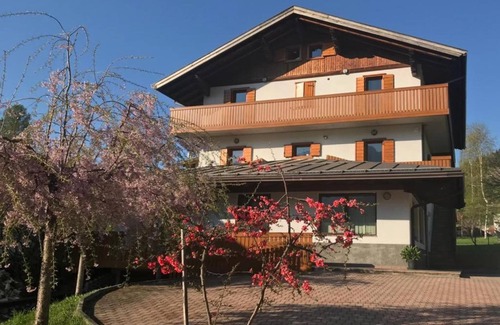 Lozzo di Cadore Apartment | Room 'Camera 3' with Wi-Fi