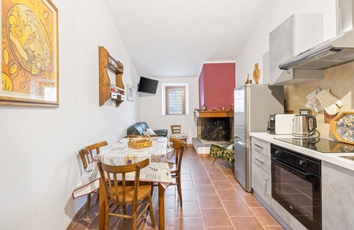 Scano di Montiferro Apartment | Room 'Clio' with shared terrace, Wi-Fi and air conditioning