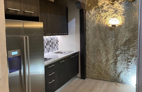 Setenil de las Bodegas Apartment | Room 'Cueva 1' with Mountain Views, Private Pool and Wi-Fi
