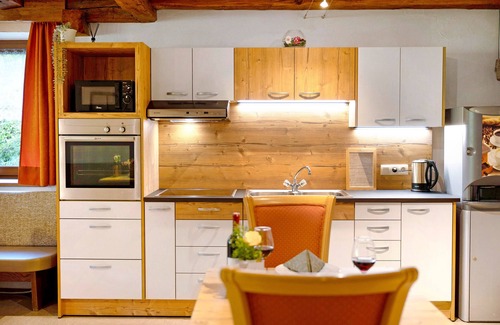 Valle Aurina Apartment | Room 'Ederhof 8' with Mountain View, Shared Terrace and Wi-Fi