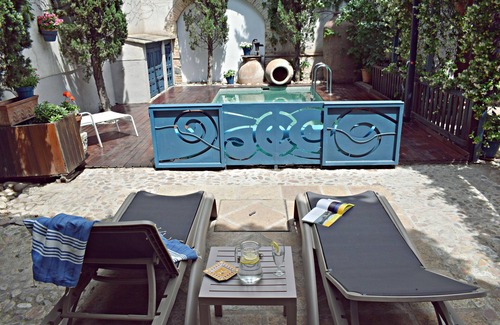 Consuegra Apartment | Room 'Familiar - La Hornacina' with Shared Pool, Wi-Fi and Air Conditioning