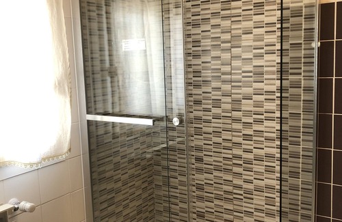 Dese House | Room for 2-3 pers. with private bathroom.