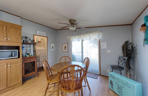 Shiner House | ROOM FOR ALL