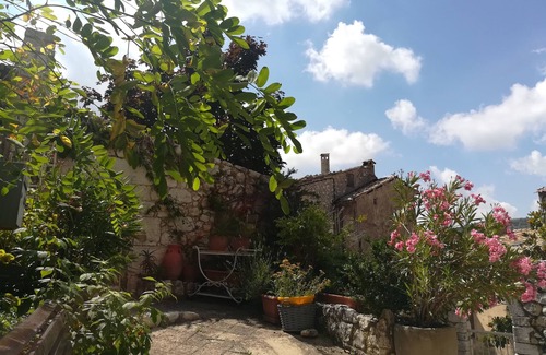 Coursegoules House | Room for lovers Coursegoules