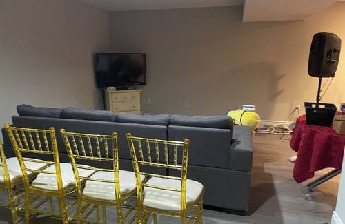Highland Creek Apartment | Room for rent