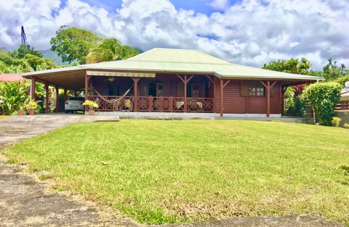 Trois-Rivieres Villa | Room for rent in an authentic wooden villa