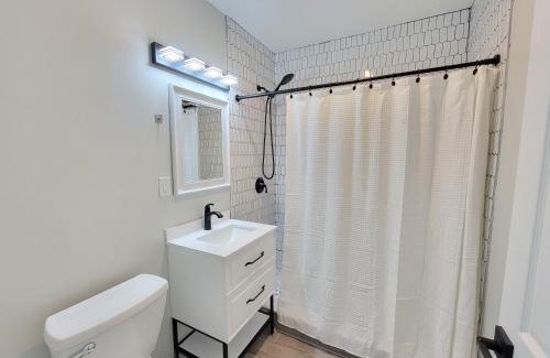 Hartford House | Room for rent with own bathroom