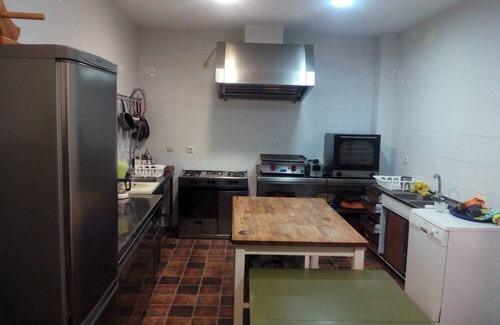 Villarrubia de Santiago Apartment | Room 'Habitación 8' with Private Terrace, Wi-Fi and Air Conditioning