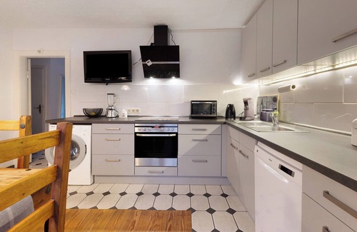 Poggensee Apartment | Room 'Holiday Accommodation in the Countryside' with Shared Kitchen/Terrace and Wi-Fi