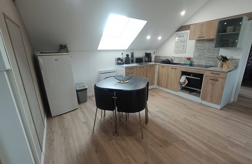 Ecommoy Apartment | Room in 2-person apartment