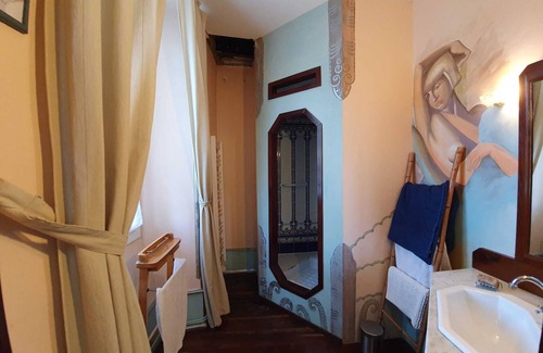 Saint-Pe-de-Bigorre Bed & Breakfast | Room in a 17th-century manor house