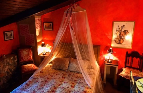 Valeria Apartment | Room in a beautiful rural house from the 17th century in Cuenca.