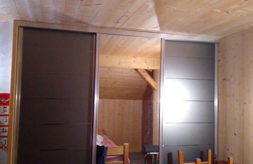Taninges House | Room in a house