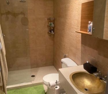 La Petite-Patrie House | Room in a Luxury Loft near Jean-Talon Market