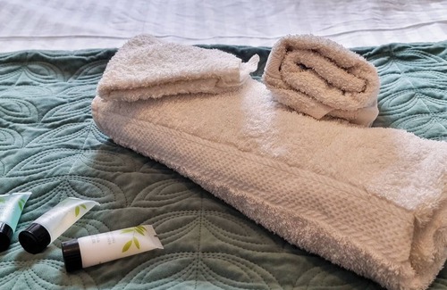 Ramsgate Apartment | Room in a Shared House