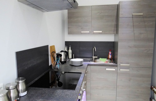Hassloch Apartment | Room in a vacation apartment complex, located directly on the Main