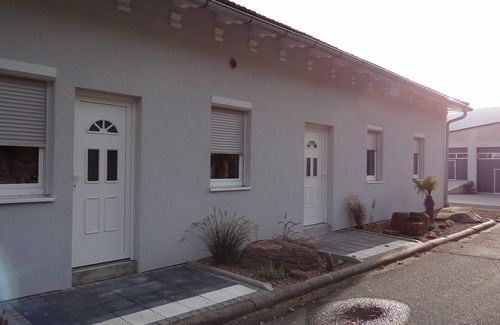 Hassloch Apartment | Room in a vacation apartment complex, located directly on the Main