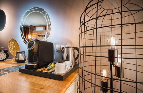 Maritsa Bed & Breakfast | Room in B&B - Hotel Moura Deluxe Room N5186