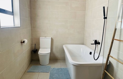 Northam House | Room in B&B - Trendybliss Guest House - N0016