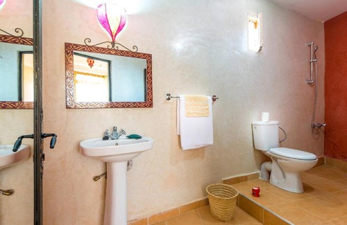 Aguergour House | Room in BB - Amazing Riad-hotel In Lalla Takerkouste