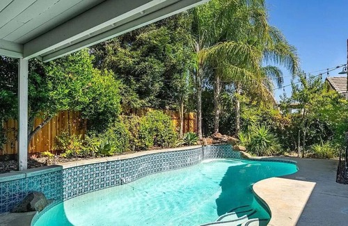 Roseville House | Room in Beautiful Roseville Gated Community