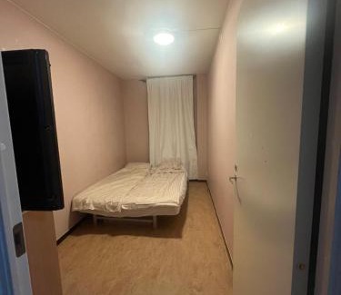 Bandhagen House | Room in center of Stockholm