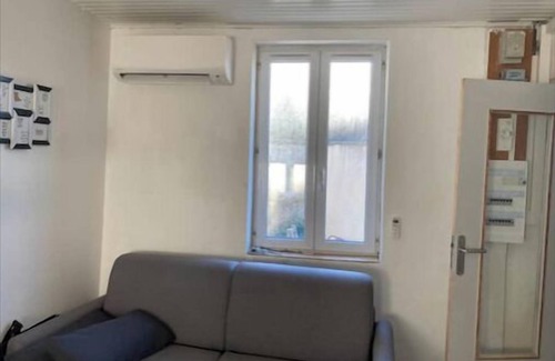Chateauneuf-du-Rhone Bed & Breakfast | Room in house drome + viarhona + freeway + jacuzzi (extra charge)