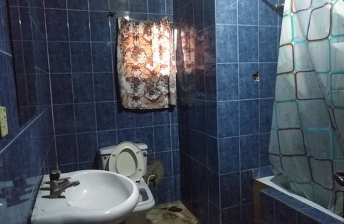 Gbagada House | Room in House - Unrivaled Comfort at Val's Residence With King-sized bed