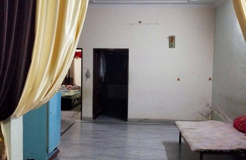 Jagatpura Apartment | Room in Jaipur