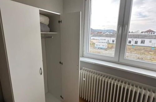 Ramstein-Miesenbach Apartment | Room in Landstuhl (Room 10, upper floor)