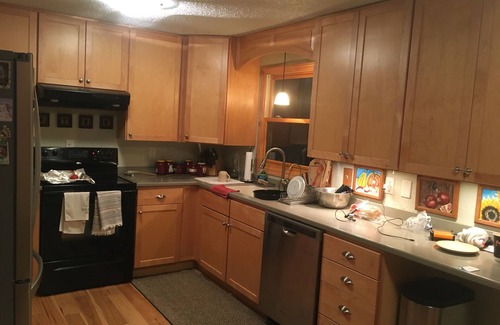 Custer House | Room in the nice house! Shared room for max two people. Kitchen, laundry, WiFi