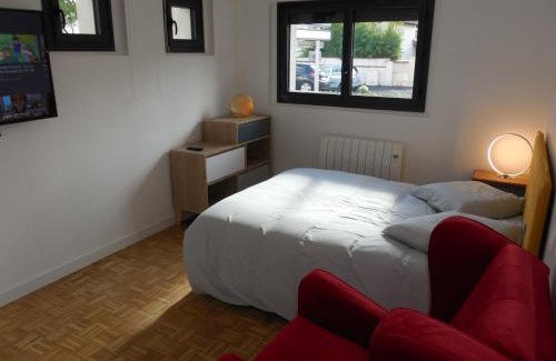 Arenes Romaines - Saint-Martin-du-Touch Apartment | Room in Toulouse Studio 4 proche Airbus à TOULOUSE ST Martin du Touch