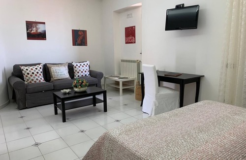 San Sebastiano al Vesuvio House | Room POMPEI