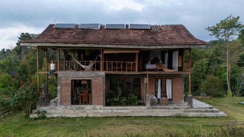 Labuan Bajo House | Room Kalimatan in Bukit Cottage
