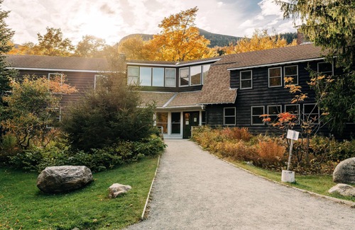 Upper Village Condo | Room, King, 2 Bunks, Shared Bathrooms