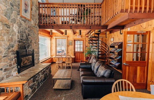 Upper Village Condo | Room, King, 2 Bunks, Shared Bathrooms