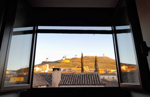 Consuegra Apartment | Room 'La Centinela' with Shared Pool, Wi-Fi and Air Conditioning