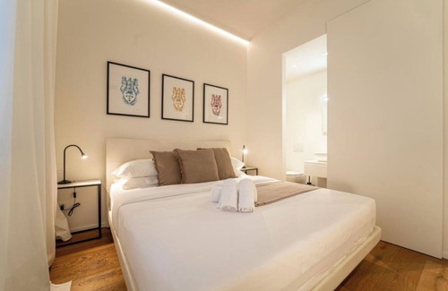 San Giovanni la Punta House | Room 'La Mora' with Shared Pool, Wi-Fi and Air Conditioning