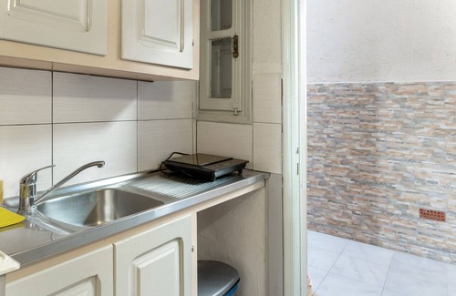 Panormos Apartment | Room 'Maisonette Two Split Level No 5' with Sea View, Wi-Fi and Air Conditioning