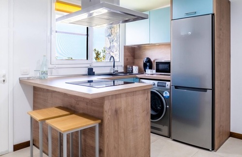 Los Gomez Apartment | Room Moments C - Moana