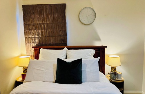 The Gardens House | Room near Auckland Airport