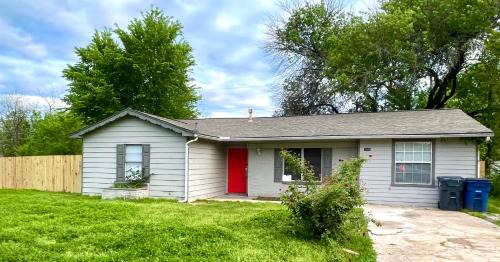 Dallas House | Room near downtown Dallas4