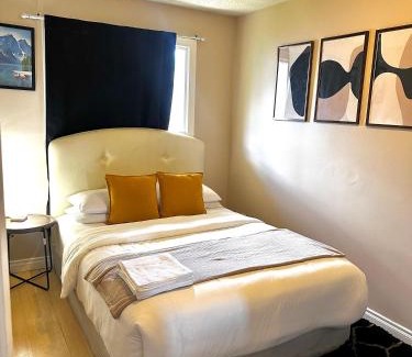 Northeast Edmonton House | Room of mine