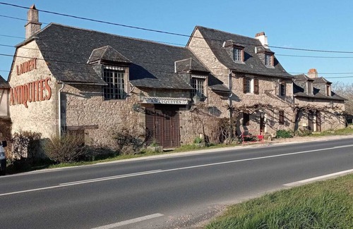 Pazayac Bed & Breakfast | Room on the edge of Périgord and Limousin
