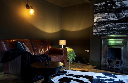 Macclesfield House | Room One BOHOME Macclesfield