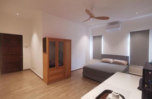 Sungai Petani Hotel | Room-Only in Japandi Bungalow 5,403sqft