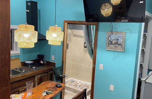 Isla Conchagaita House | Room or 3-bedroom house in Olomega with WiFi, AC, Lake/Mountain views.